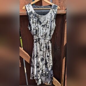 Simply Vera Vera Wang Black and Gray Floral Midi Dress, Large